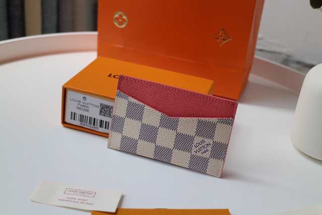 N60286 Daily Card Holder