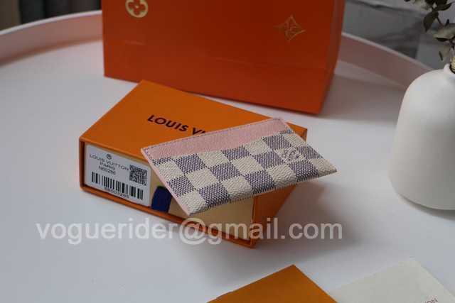 N60286 Daily Card Holder N60286 Daily Card Holder