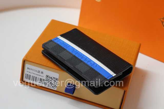 M69536 Passport Holder