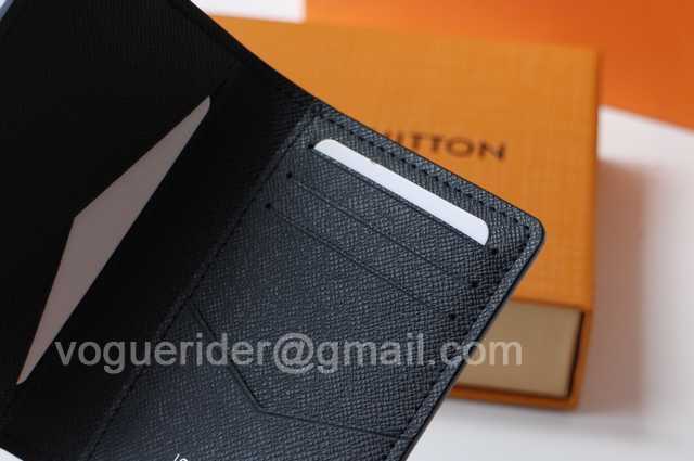 M69536 Passport Holder