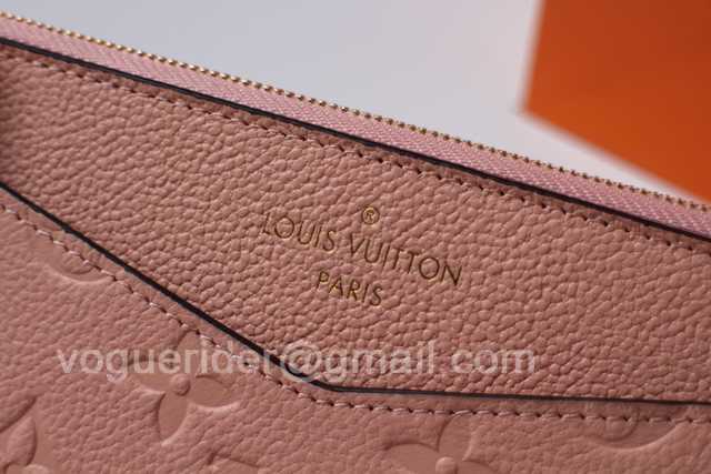 M68712 Melanie BB M68712 Melanie BB