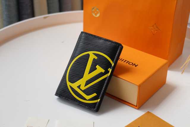 M67904 Passport Holder EPI Initials