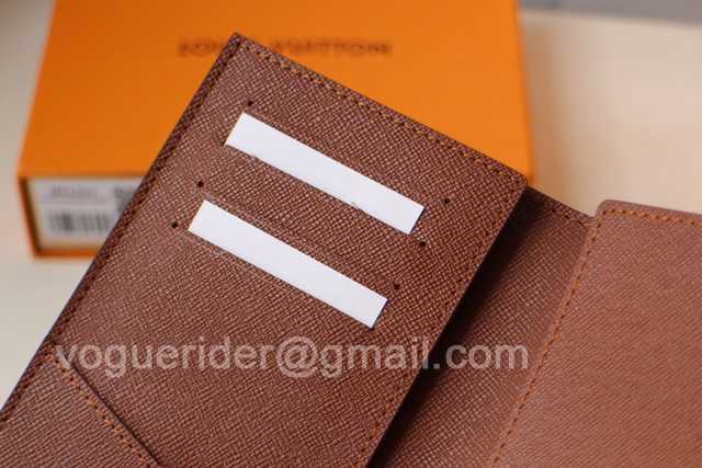 M64411 Passport Holder