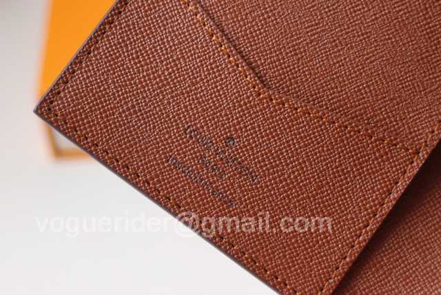 M64411 Passport Holder