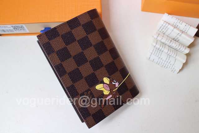 M64411 Passport Holder M64411 Passport Holder