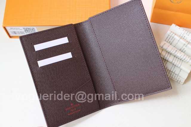 M64411 Passport Holder M64411 Passport Holder