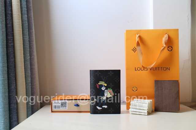 M64411 Passport Holder M64411 Passport Holder