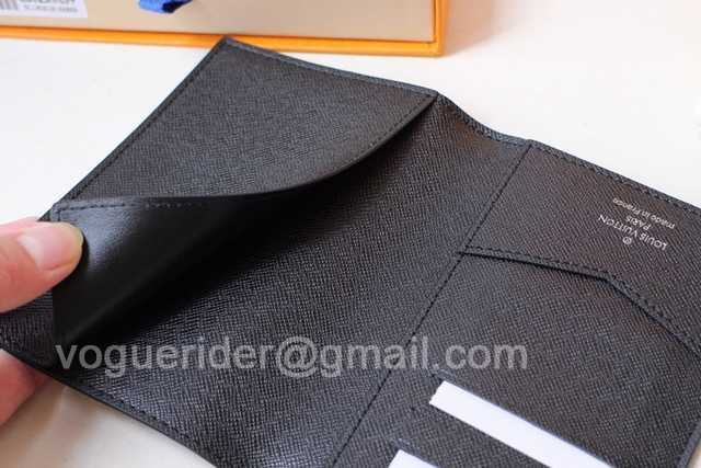 M64411 Passport Holder M64411 Passport Holder