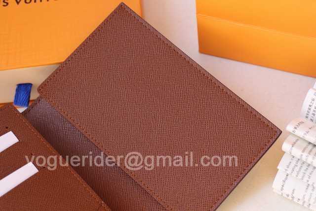 M64411 Passport Holder