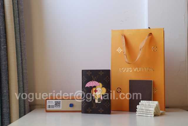 M64411 Passport Holder M64411 Passport Holder