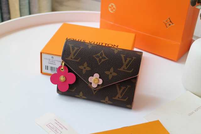 M64203 Emilie