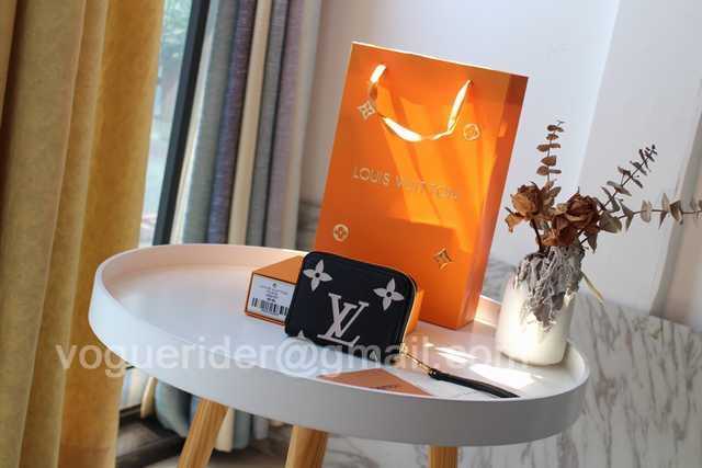 M69797 Zippy Coin Purse