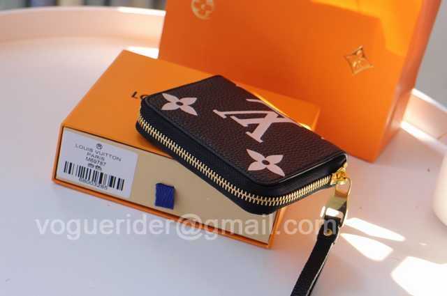 M69797 Zippy Coin Purse