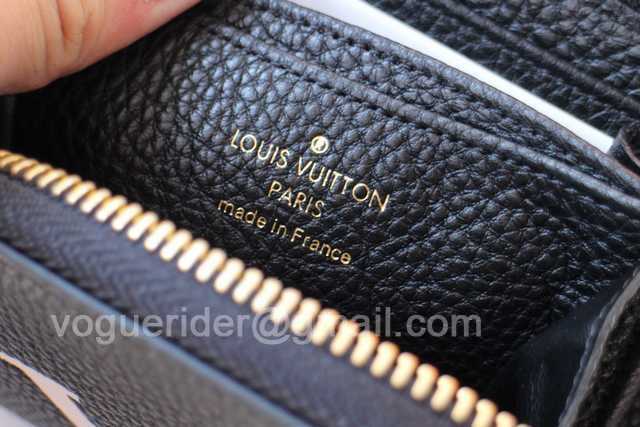 M69797 Zippy Coin Purse