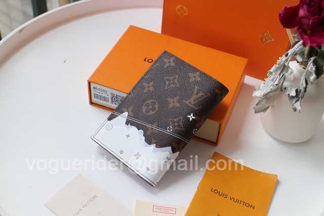 M64502 Passport Holder