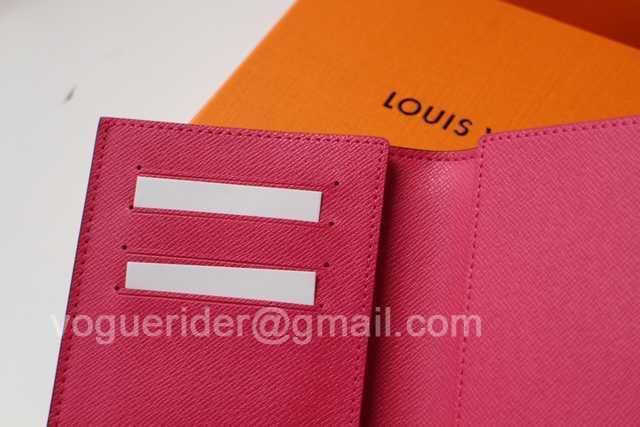 M64502 Passport Holder