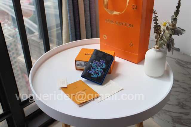 N60301 Passport Holder