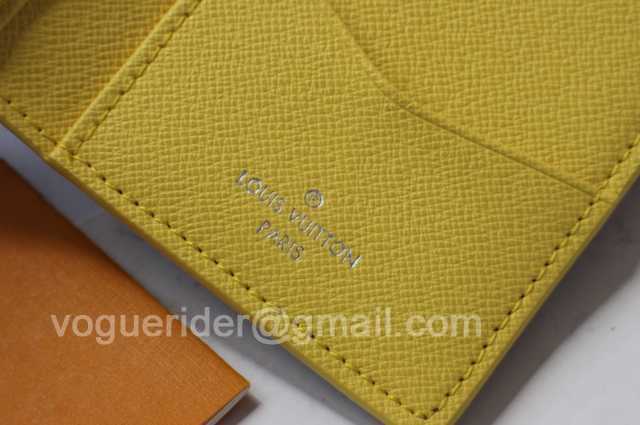 N60301 Passport Holder N60301 Passport Holder