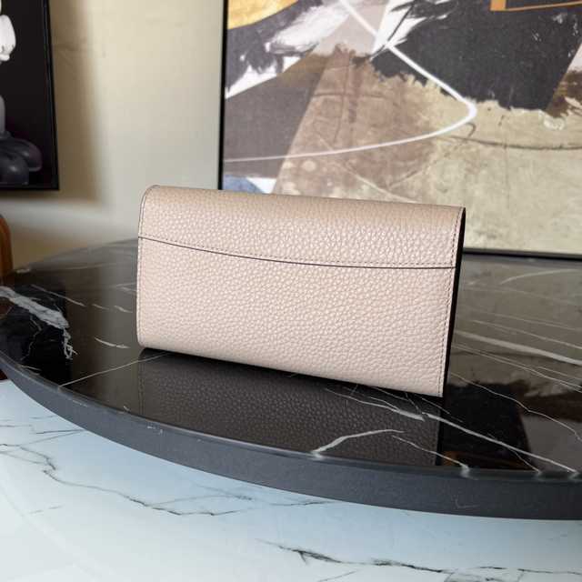 M61249 Capucines 20 M61249 Capucines 20