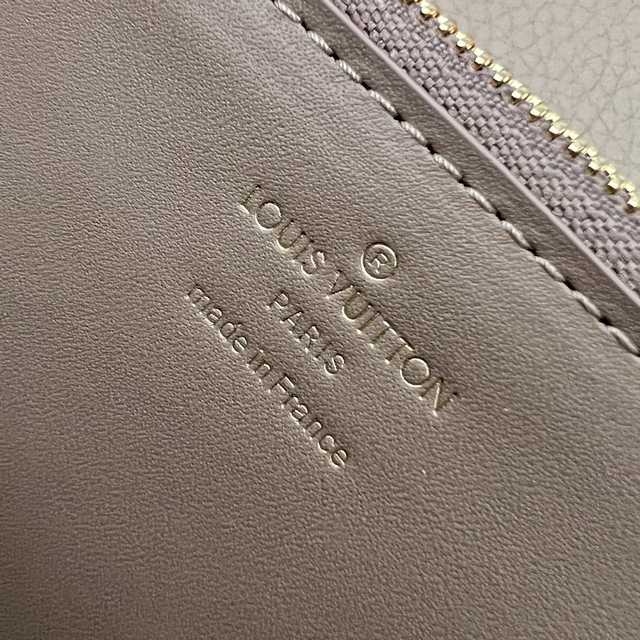 M61249 Capucines 20 M61249 Capucines 20