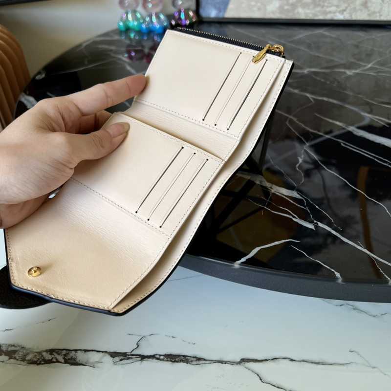 M80300 Wallet 12 M80300 Wallet 12