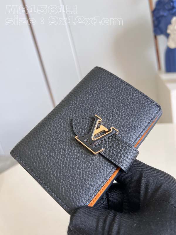 M81561 Wallet 12 M81561 Wallet 12