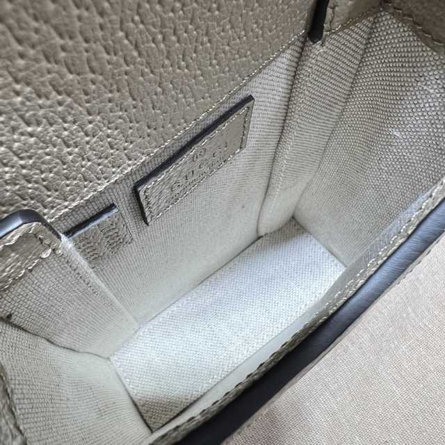 696056 17 696056 17