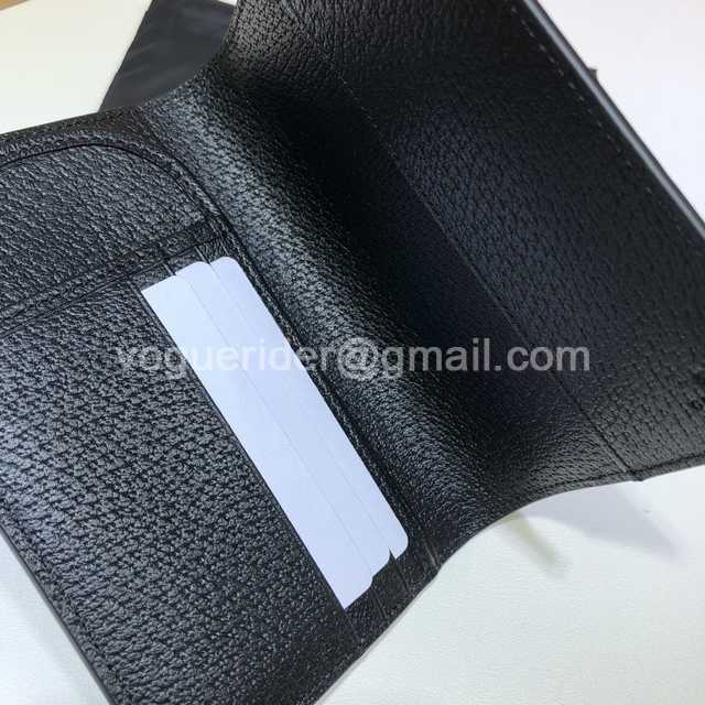 625584 Passport Holder