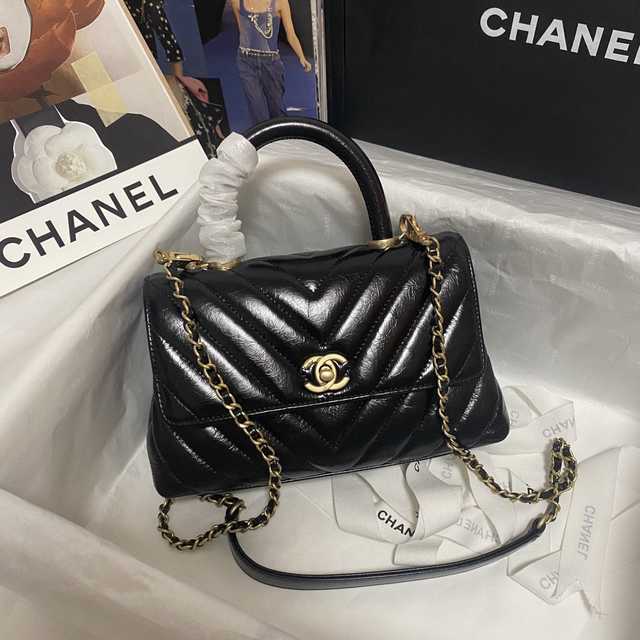 92990 V Coco Handle 23 Wringkle