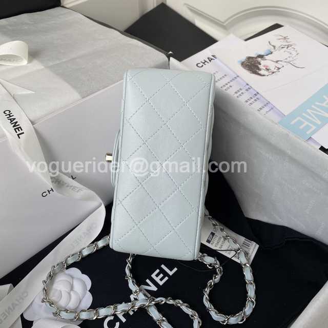 1115 Square 17 1115 Square 17