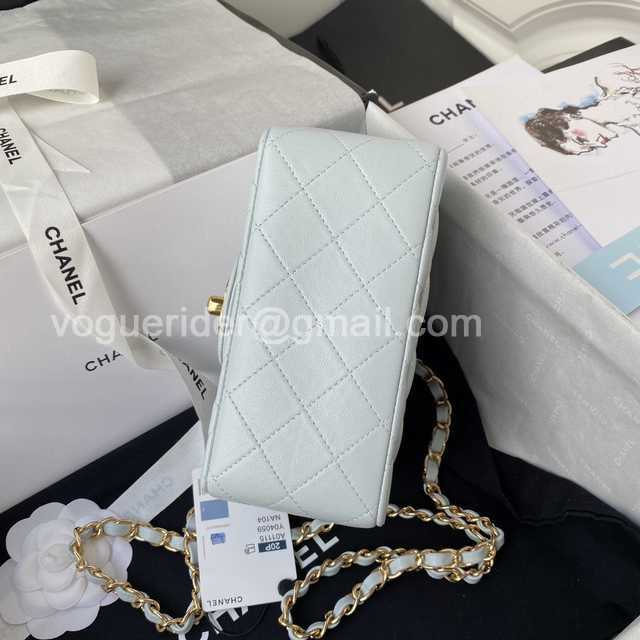 1115 Square 17 1115 Square 17