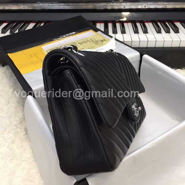 1112 V Medium 25cm 1112 V Medium 25cm