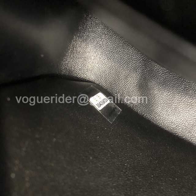 1118 Classic 23 Patent Leather 1118 Classic 23 Patent Leather