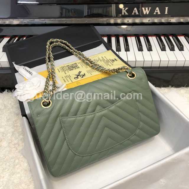 1112 V Medium 25cm 1112 V Medium 25cm