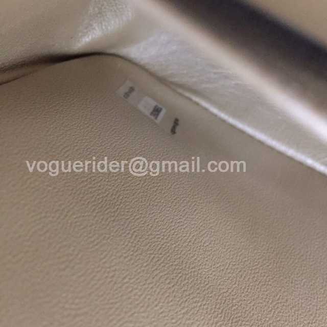 1112 V Medium 25cm 1112 V Medium 25cm