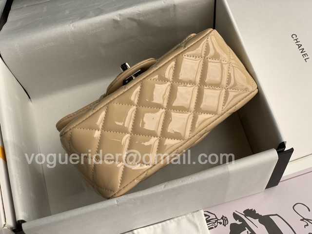 1115 Square 17 Patent leather