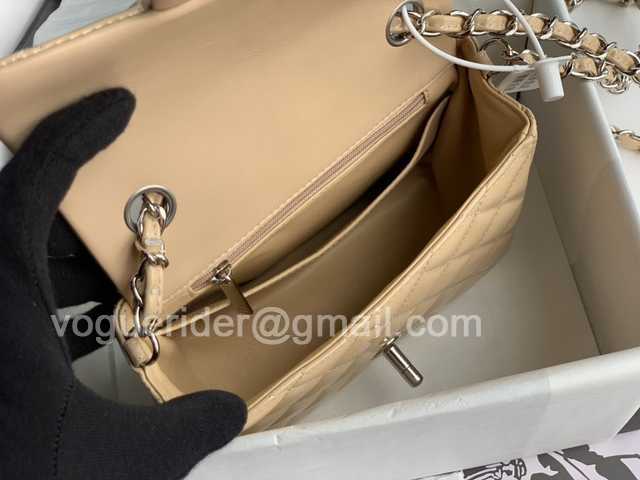 1115 Square 17 Patent leather