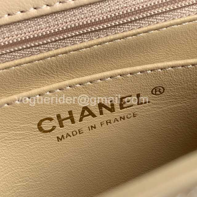 1115 Square 17 Patent leather