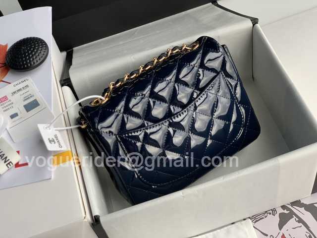 1115 Square 17 Patent leather