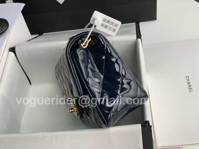 1115 Square 17 Patent leather
