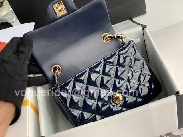 1115 Square 17 Patent leather