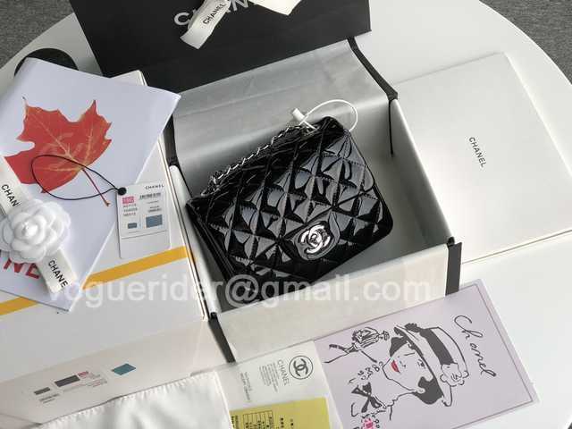 1115 Square 17 Patent leather