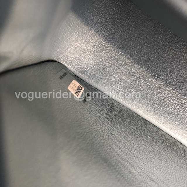 1112 V Medium 25cm 1112 V Medium 25cm