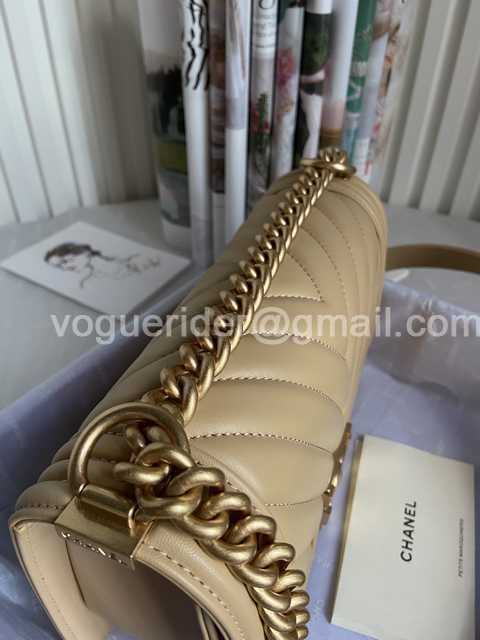 67086 V Lambskin 25 67086 V Lambskin 25