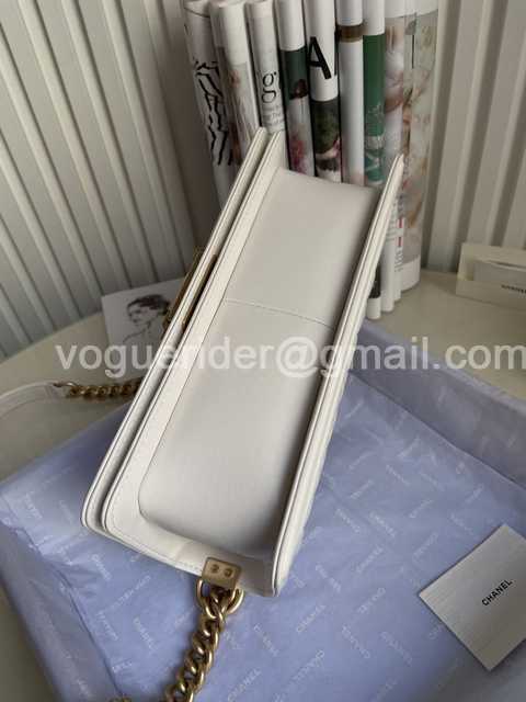 67086 V Lambskin 25 67086 V Lambskin 25