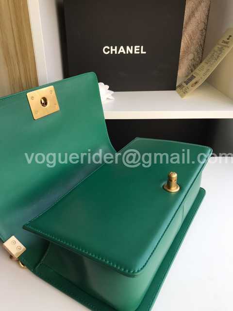 67086 V Lambskin 25 67086 V Lambskin 25