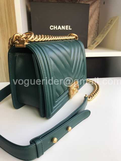 67086 V Lambskin 25 67086 V Lambskin 25