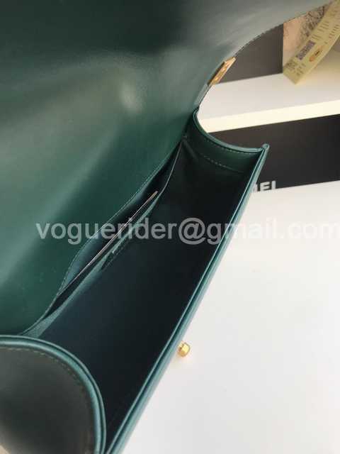 67086 V Lambskin 25 67086 V Lambskin 25