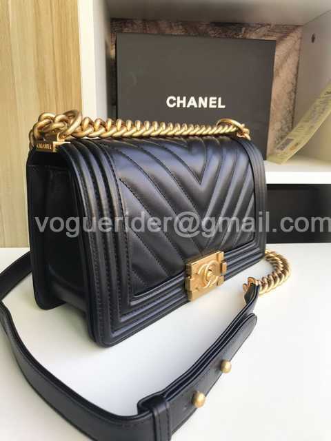67086 V Lambskin 25 67086 V Lambskin 25