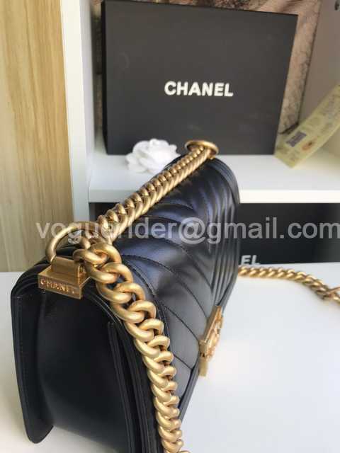 67086 V Lambskin 25 67086 V Lambskin 25